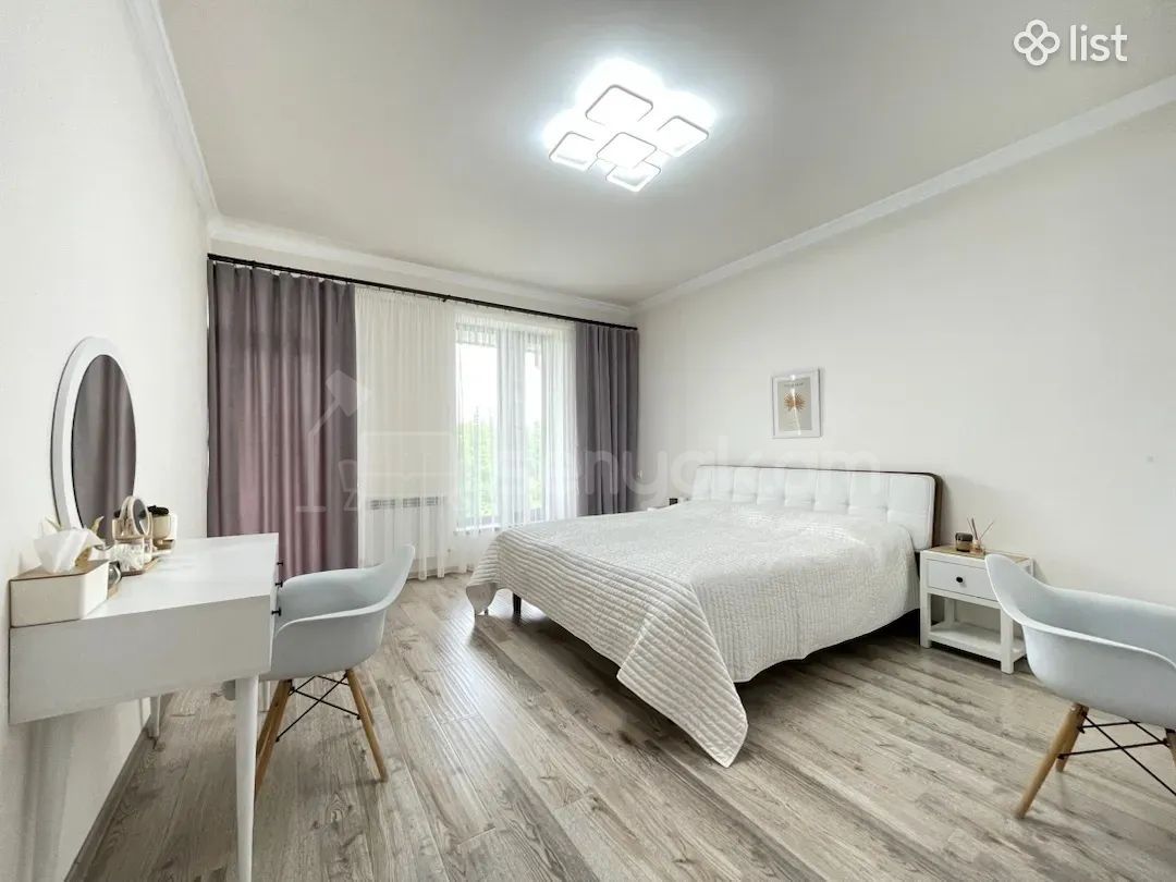 4 Սենյականոց Շքեղ Առանձնատուն, 340քմ, Լողավազանով, Ավտոտնակով