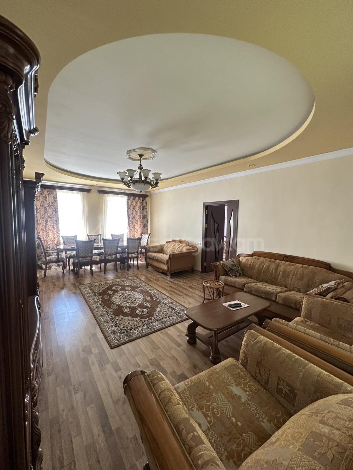 4 Սենյականոց Սեփական Տուն, 240քմ, Կապիտալ Վերանորոգված