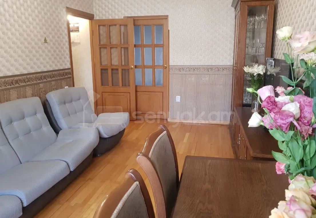 2 Սենյականոց Բնակարան Քարե Շենքում, 56քմ, 5/5 հարկ, Նորմալ Վիճակում, Կահավորված
