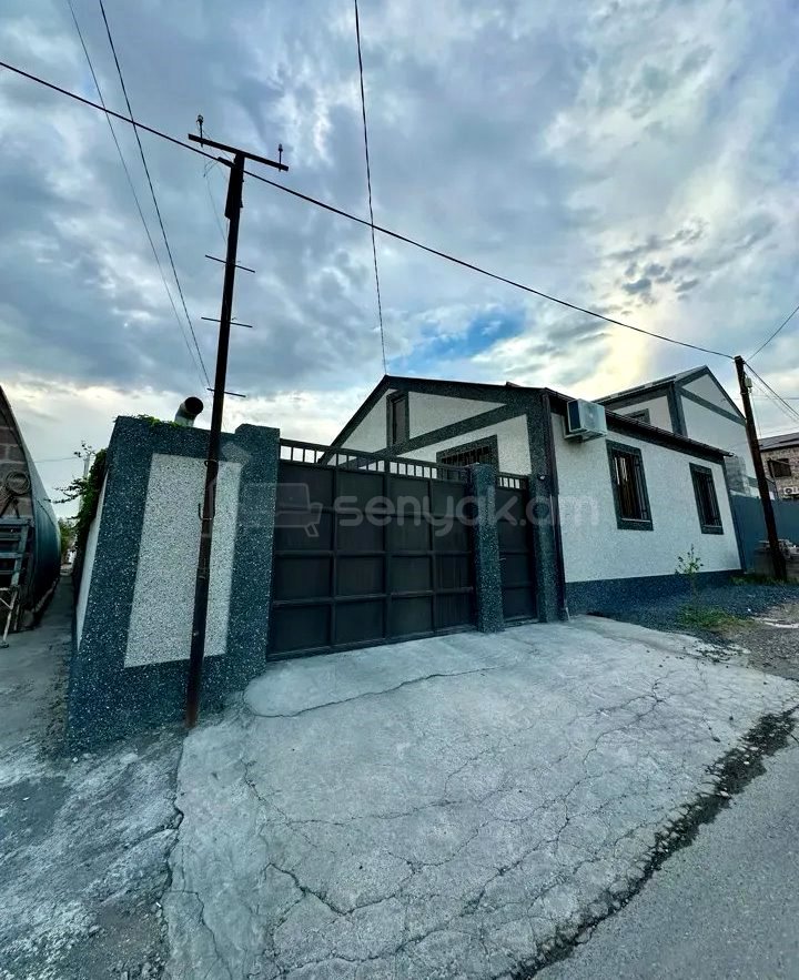 3 Սենյականոց Սեփական Տուն, 78քմ, Կապիտալ Վերանորոգված
