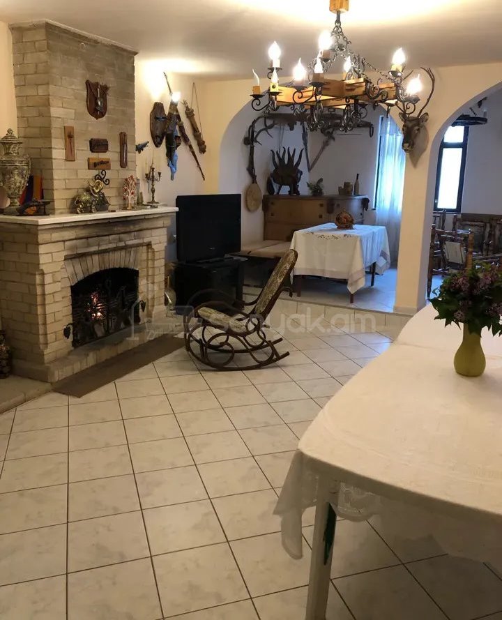 6 Սենյականոց Սեփական Տուն, 160քմ, Կապիտալ Վերանորոգված, Ավտոտնակով