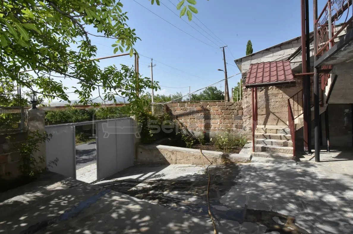 4 Սենյականոց Սեփական Տուն, 238քմ, Կապիտալ Վերանորոգված, Ավտոտնակով