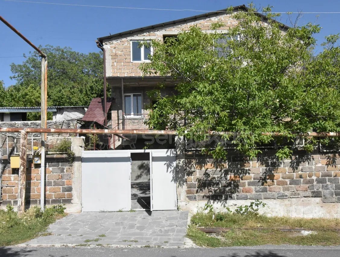 4 Սենյականոց Սեփական Տուն, 238քմ, Կապիտալ Վերանորոգված, Ավտոտնակով