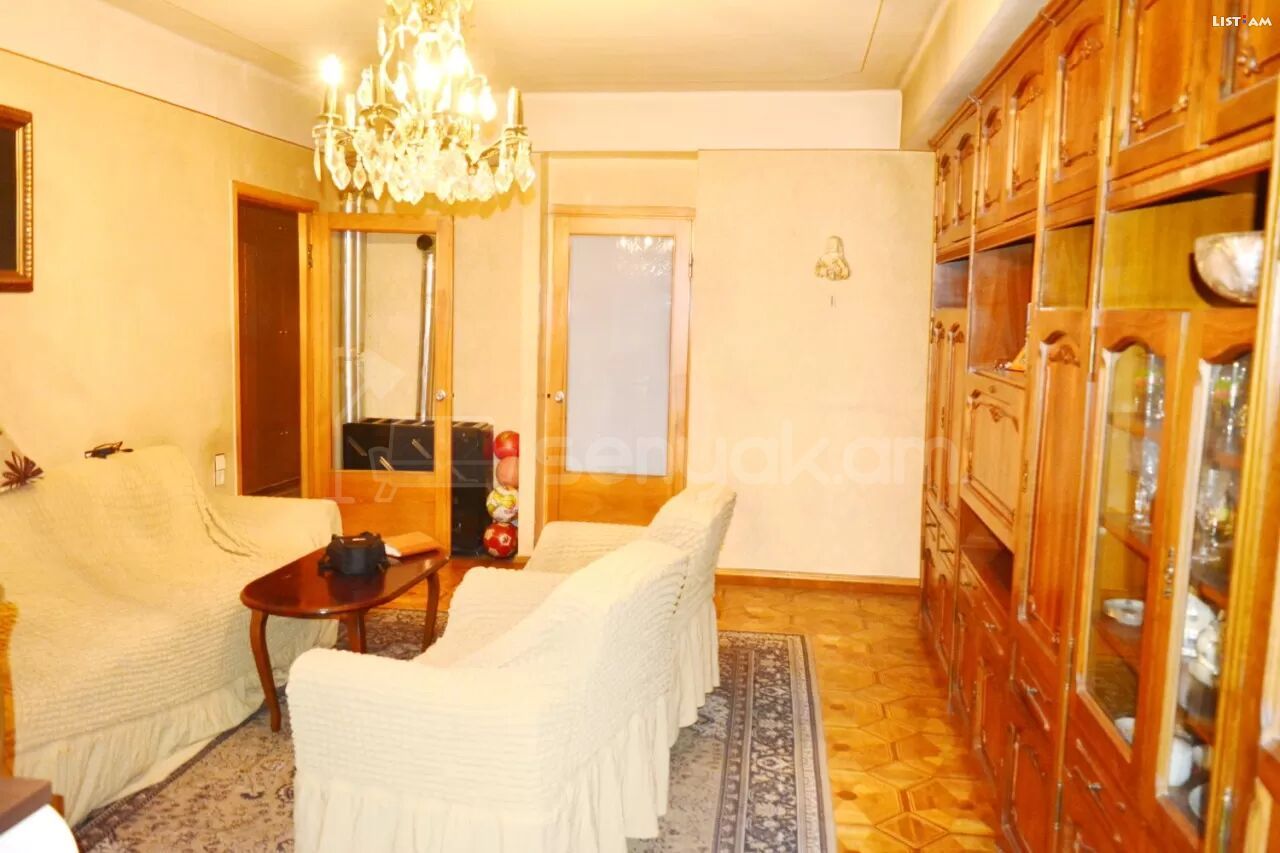 3 Սենյականոց Բնակարան, 100քմ, 5/9 հարկ, Պետական Վիճակում