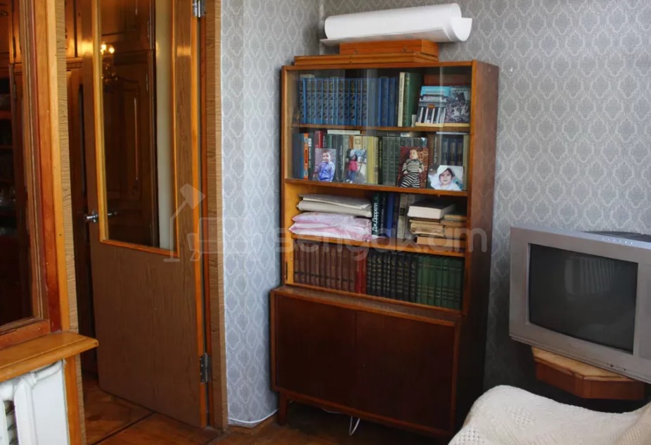 3 Սենյականոց Բնակարան, 100քմ, 5/9 հարկ, Պետական Վիճակում