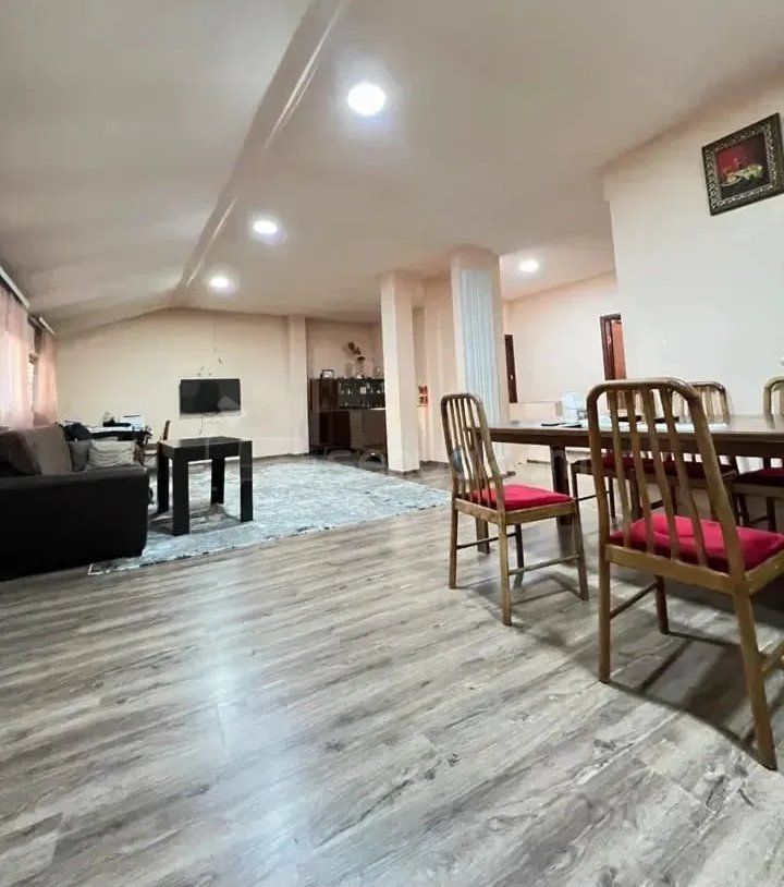 7 Սենյականոց Սեփական Տուն, 240քմ, Կապիտալ Վերանորոգված, Ավտոտնակով