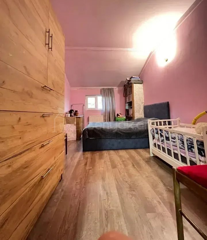 7 Սենյականոց Սեփական Տուն, 240քմ, Կապիտալ Վերանորոգված, Ավտոտնակով
