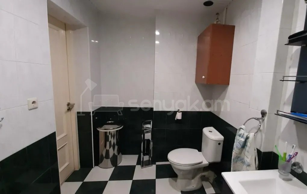 3 Սենյականոց Բնակարան, 100քմ, 2/9 հարկ, Կապիտալ Վերանորոգված