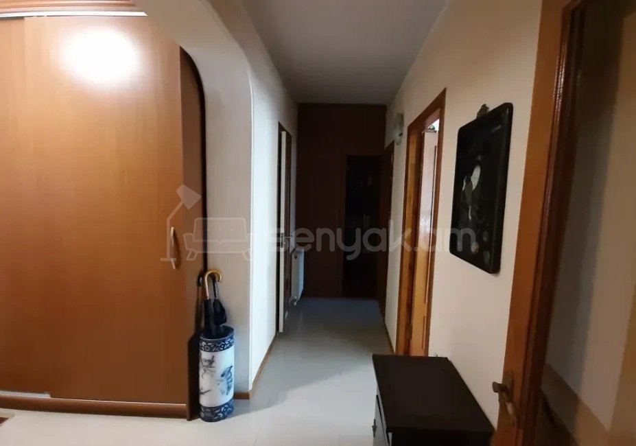 3 Սենյականոց Բնակարան, 100քմ, 2/9 հարկ, Կապիտալ Վերանորոգված
