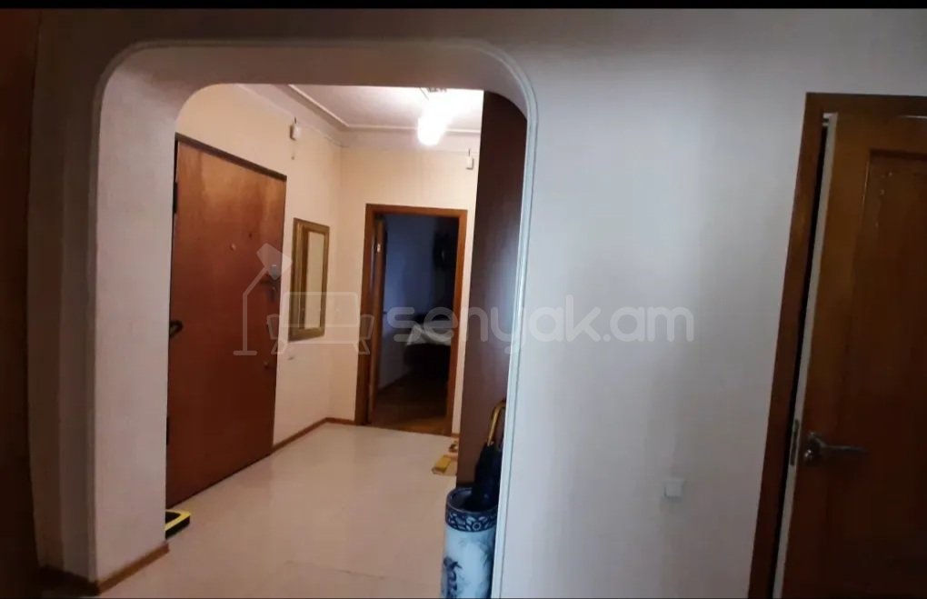 3 Սենյականոց Բնակարան, 100քմ, 2/9 հարկ, Կապիտալ Վերանորոգված