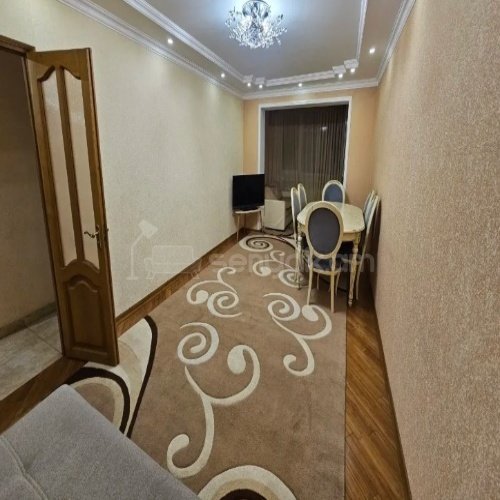 3 Սենյականոց Բնակարան Քարե Շենքում, 66քմ, 4/4 հարկ, Կապիտալ Վերանորոգված