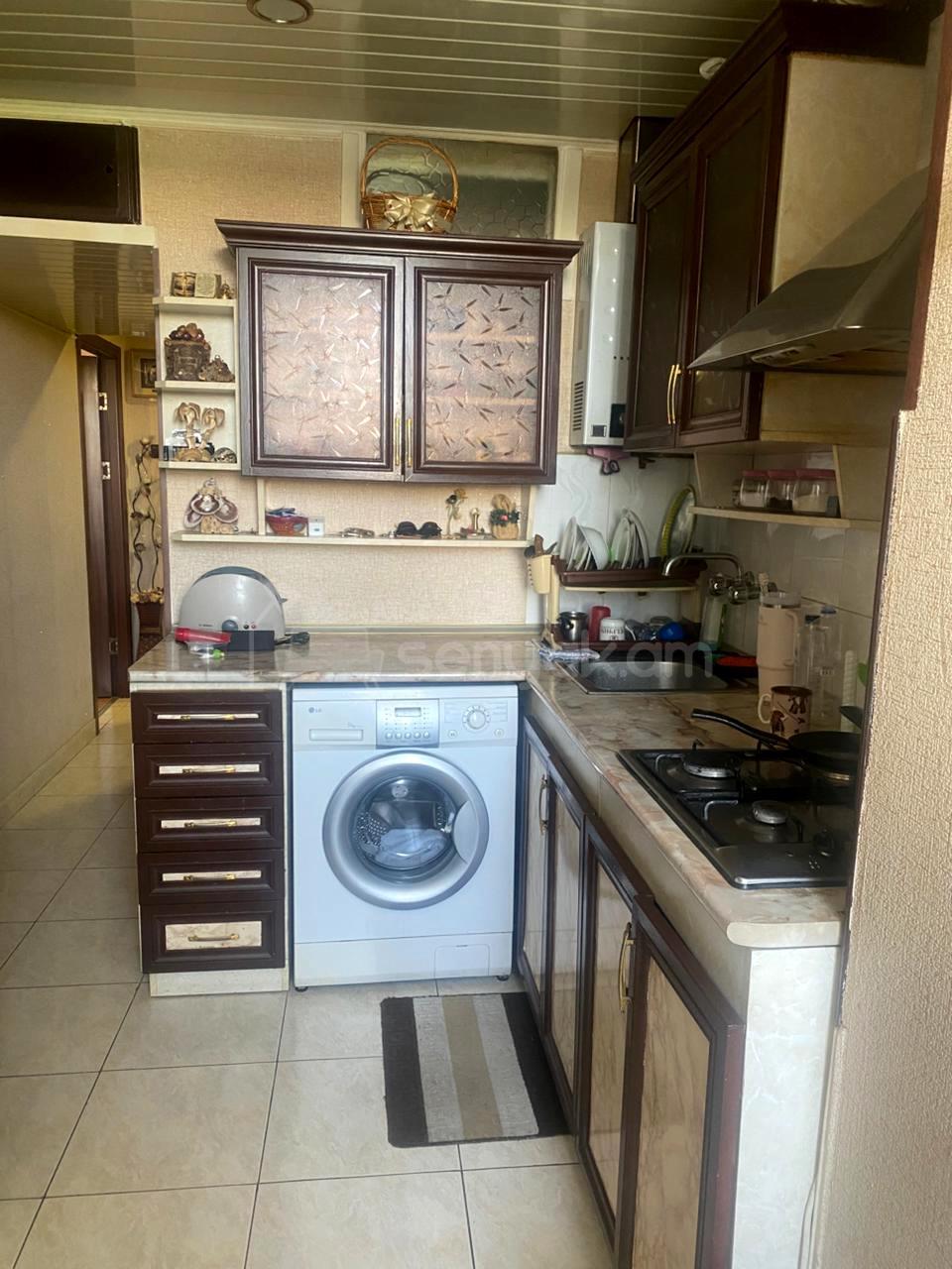 3 Սենյականոց Բնակարան, 55քմ, 2/4 հարկ, Նորմալ Վիճակում, Կահավորված