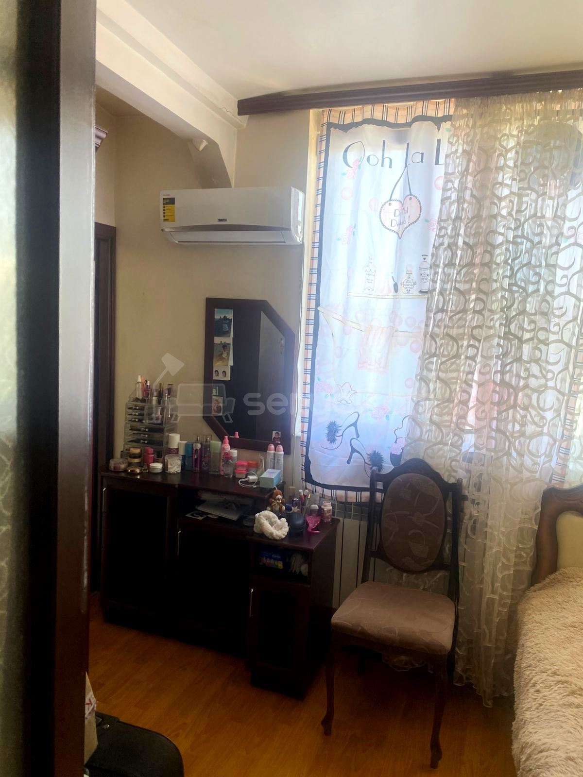 3 Սենյականոց Բնակարան, 55քմ, 2/4 հարկ, Նորմալ Վիճակում, Կահավորված