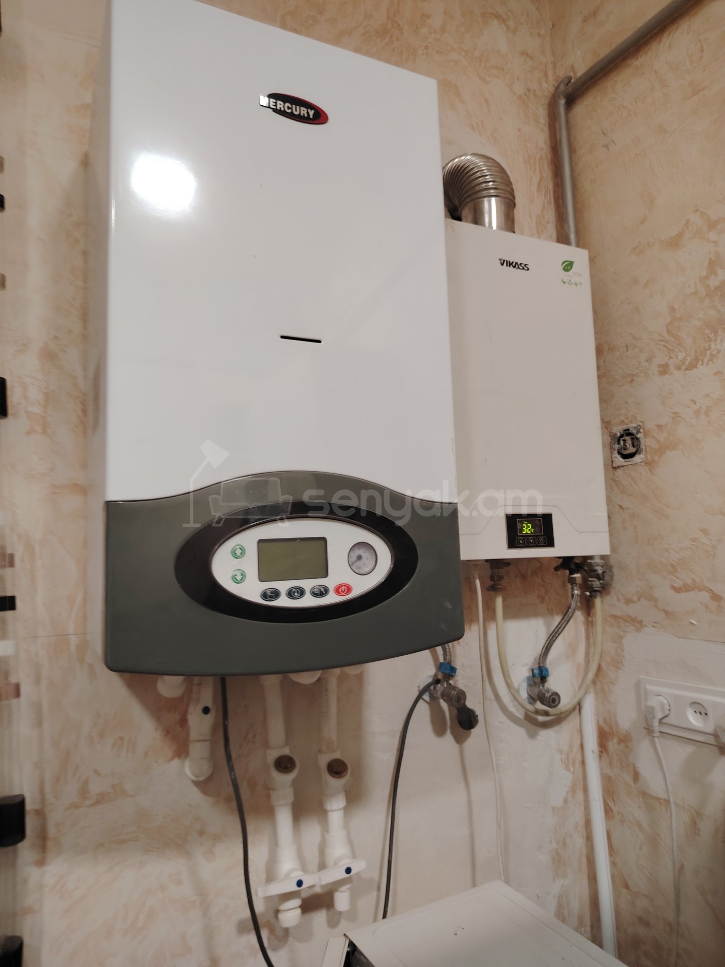 3 Սենյականոց Բնակարան Քարե Շենքում, 57քմ, 3/3 հարկ, Կապիտալ Վերանորոգված
