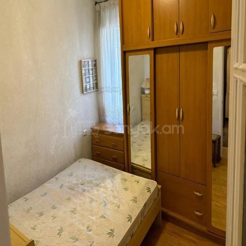 4 Սենյականոց Բնակարան Քարե Շենքում, 87քմ, 5/5 հարկ, Կապիտալ Վերանորոգված, Կահավորված, Արևկող