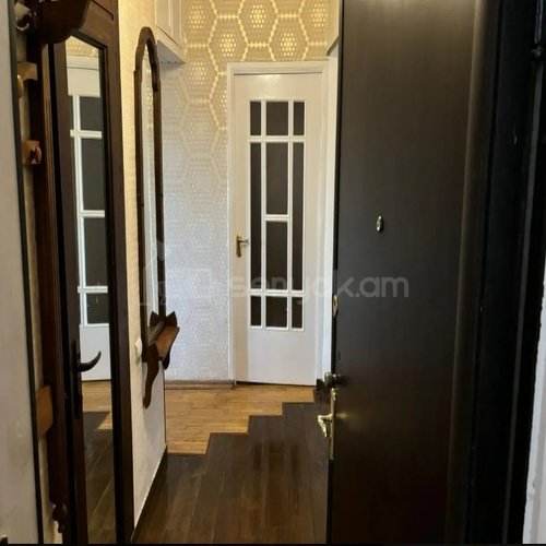 4 Սենյականոց Բնակարան Քարե Շենքում, 87քմ, 5/5 հարկ, Կապիտալ Վերանորոգված, Կահավորված, Արևկող