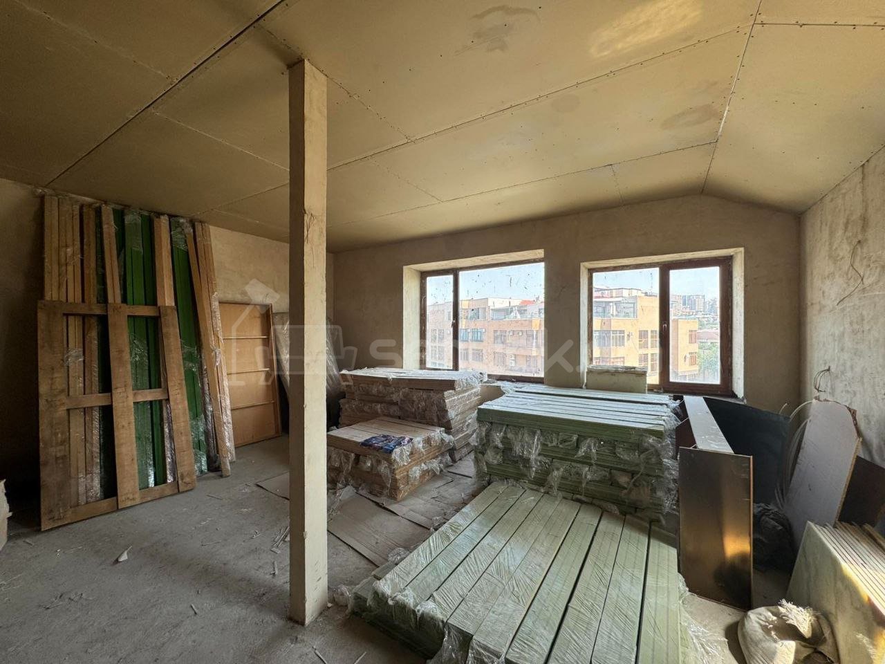 4 Սենյականոց Բնակարան Նորակառույցում, 145քմ, 8/8 հարկ, Զրոյական Վիճակում