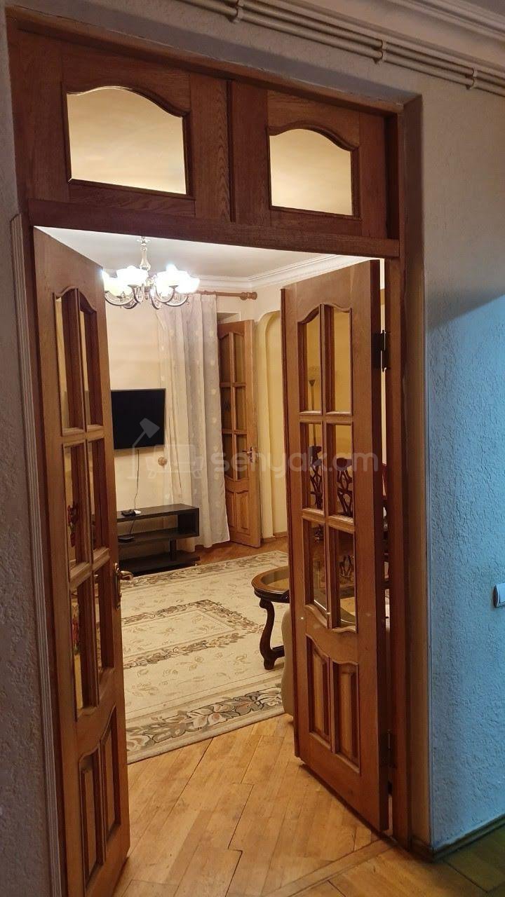 3 Սենյականոց Բնակարան Քարե Շենքում, 80քմ, 2/5 հարկ, Կապիտալ Վերանորոգված, Կահավորված, Արևկող