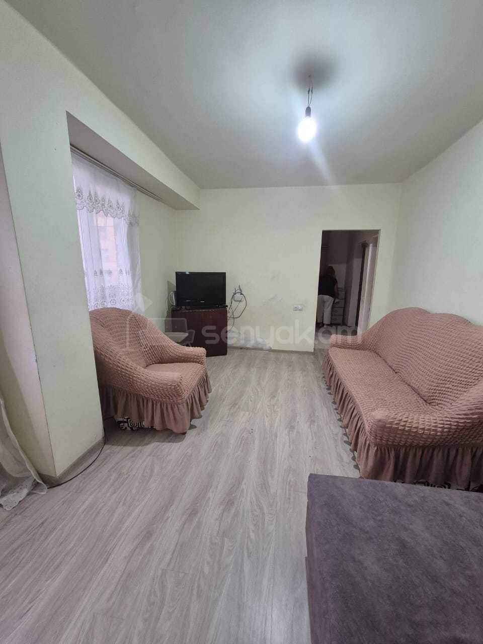 1 Սենյականոց Բնակարան, 40քմ, 9/9 հարկ, Կոսմետիկ Վերանորոգված, Կահավորված