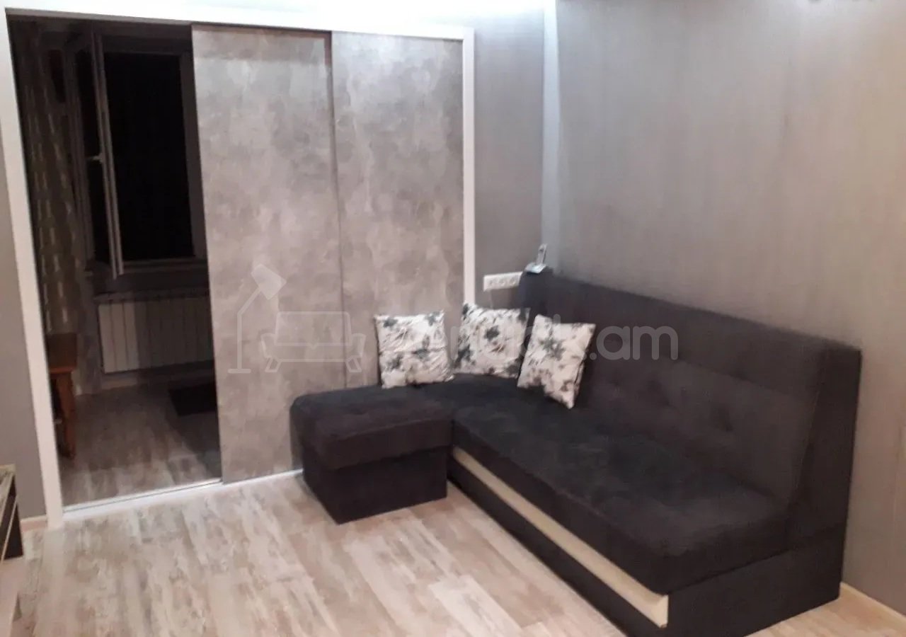 3 Սենյականոց Բնակարան, 50քմ, 1/4 հարկ, Կապիտալ Վերանորոգված, Կահավորված