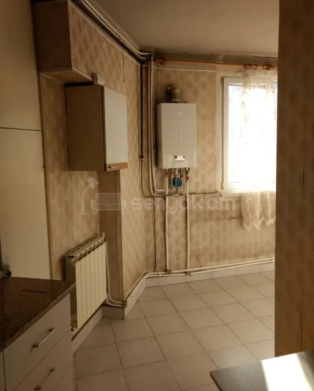 3 Սենյականոց Բնակարան, 90քմ, 5/16 հարկ, Պետական Վիճակում