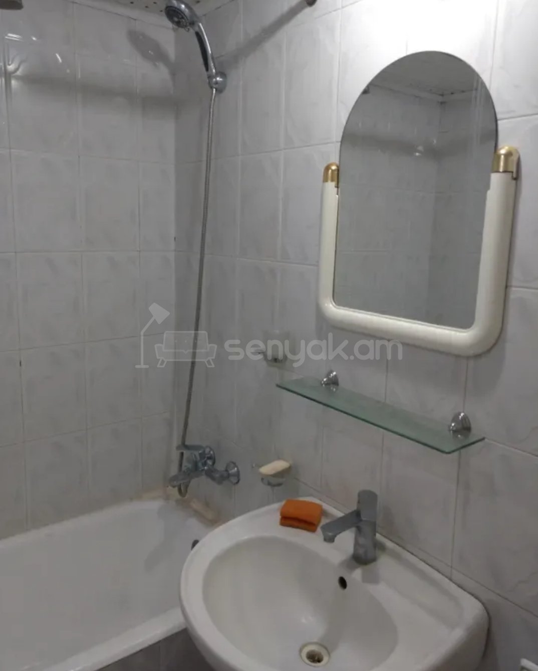 3 Սենյականոց Բնակարան, 90քմ, 5/16 հարկ, Պետական Վիճակում