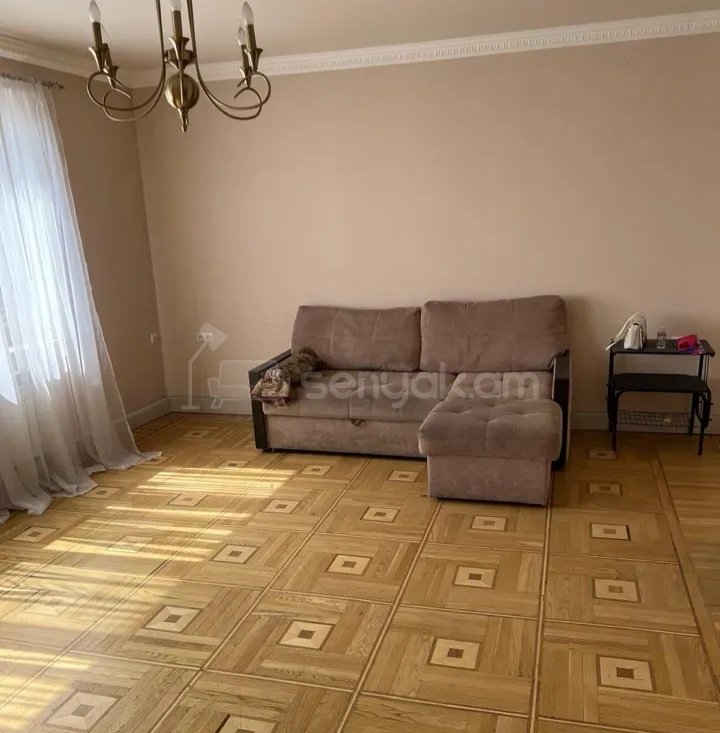 3 Սենյականոց Բնակարան Քարե Շենքում, 84քմ, 1/4 հարկ, Կոսմետիկ Վերանորոգված, Կահավորված