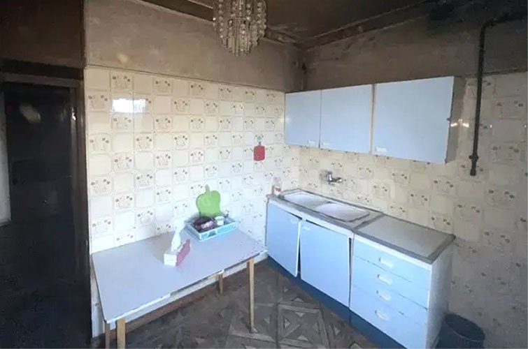 3 Սենյականոց Բնակարան Քարե Շենքում, 79քմ, 3/5 հարկ, Պետական Վիճակում