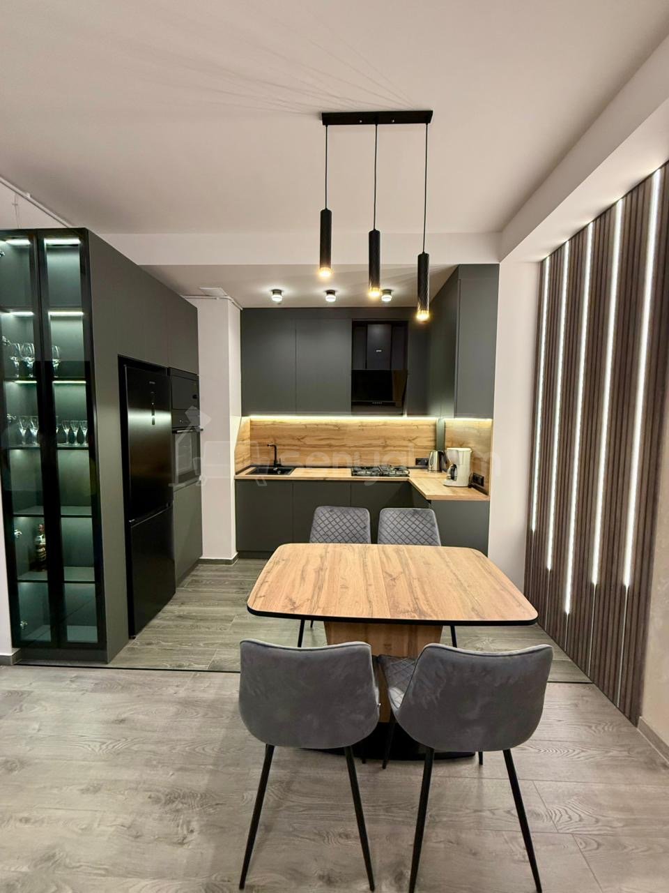 2 Սենյականոց Բնակարան Նորակառույցում, 56քմ, 9/13 հարկ, Դիզայներական Վերանորոգված