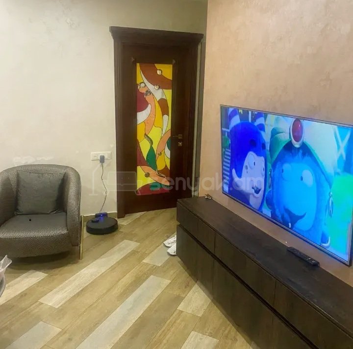 3 Սենյականոց Բնակարան Քարե Շենքում, 65քմ, 1/5 հարկ, Կապիտալ Վերանորոգված