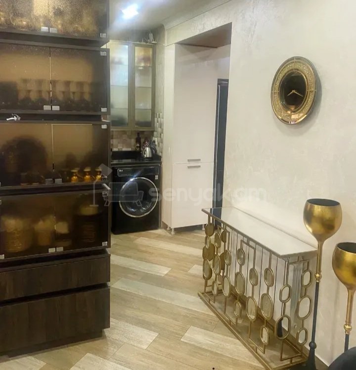 3 Սենյականոց Բնակարան Քարե Շենքում, 65քմ, 1/5 հարկ, Կապիտալ Վերանորոգված