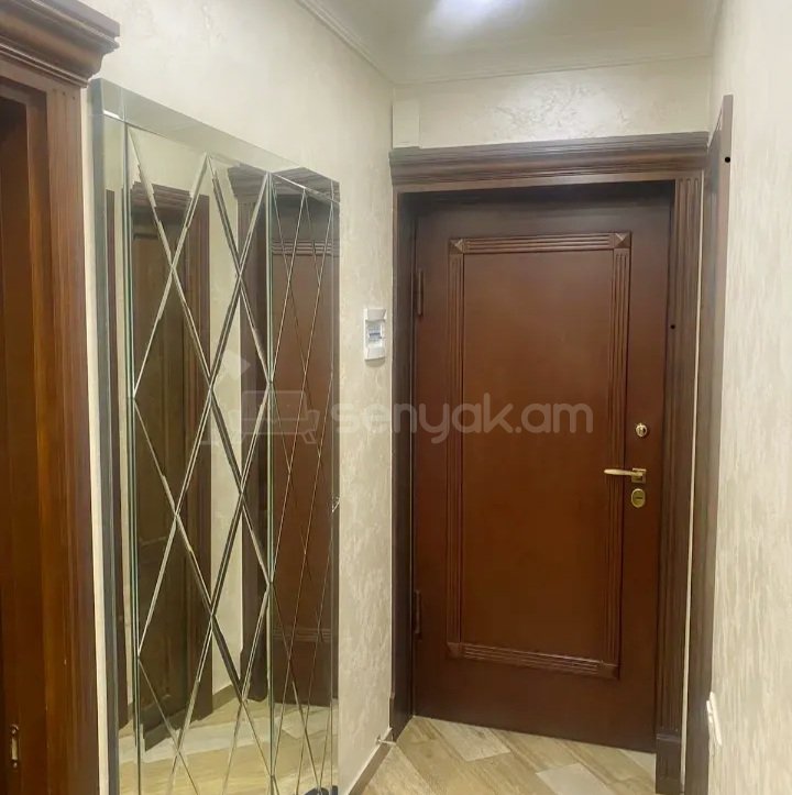 3 Սենյականոց Բնակարան Քարե Շենքում, 65քմ, 1/5 հարկ, Կապիտալ Վերանորոգված