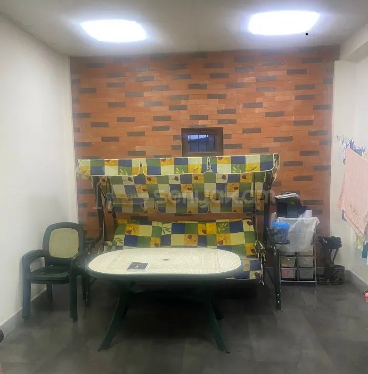 3 Սենյականոց Բնակարան Քարե Շենքում, 65քմ, 1/5 հարկ, Կապիտալ Վերանորոգված