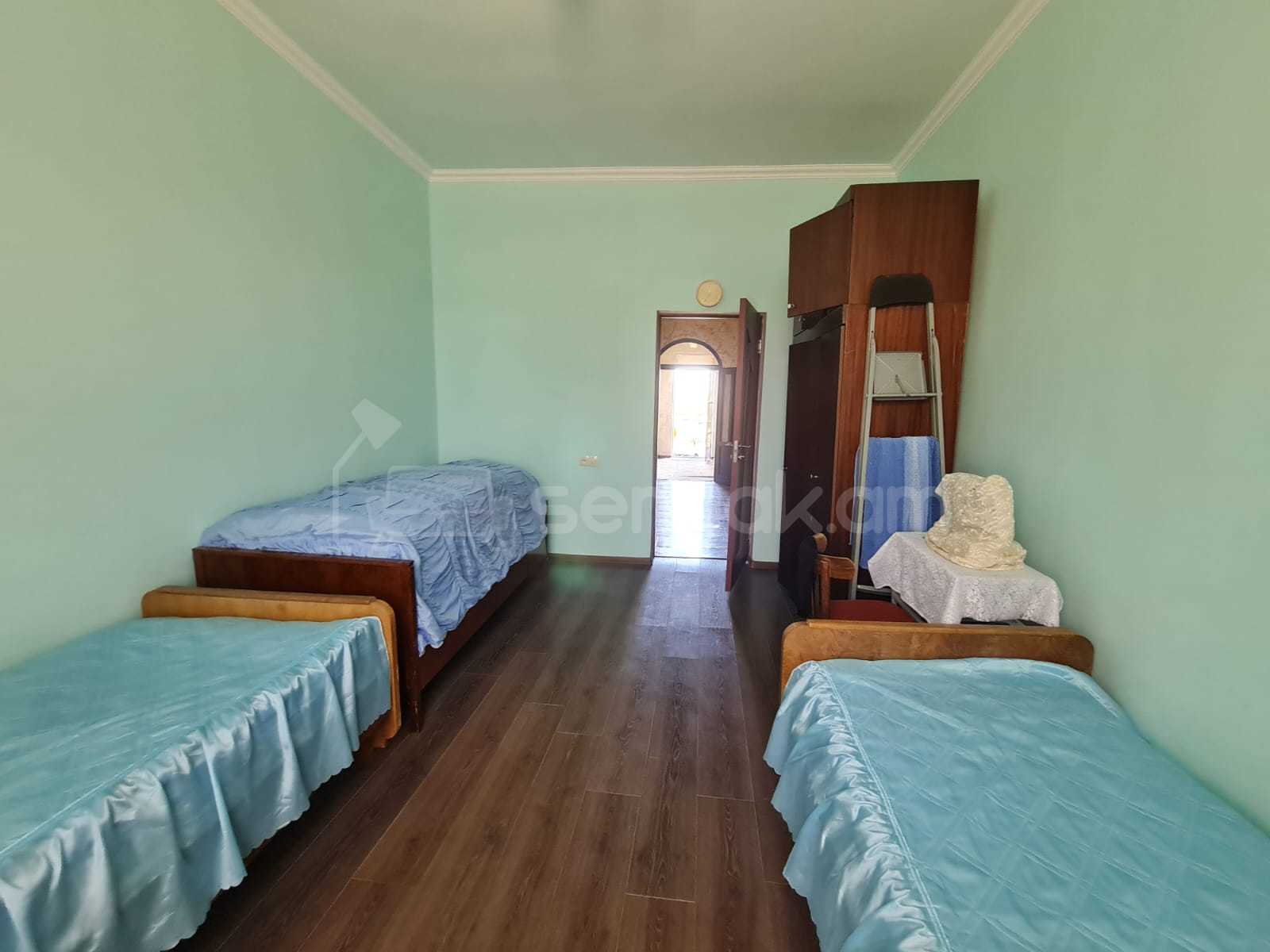 5 Սենյականոց Սեփական Տուն, 300քմ, Կապիտալ Վերանորոգված