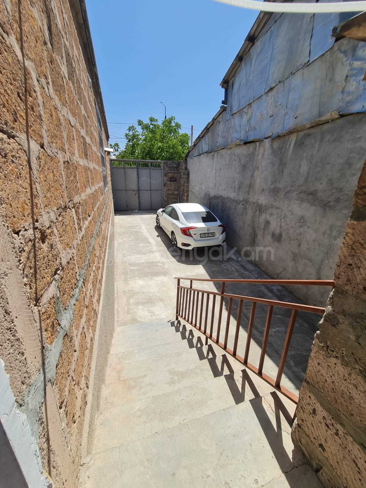 5 Սենյականոց Սեփական Տուն, 300քմ, Կապիտալ Վերանորոգված