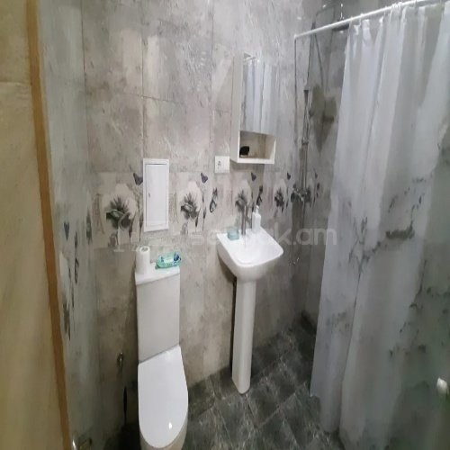 2 Սենյականոց Բնակարան, 65քմ, 1/17 հարկ, Կապիտալ Վերանորոգված, Կահավորված, Արևկող