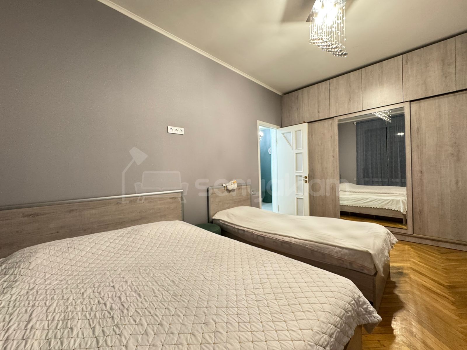 2 Սենյականոց Բնակարան Քարե Շենքում, 68քմ, 2/5 հարկ, Կապիտալ Վերանորոգված