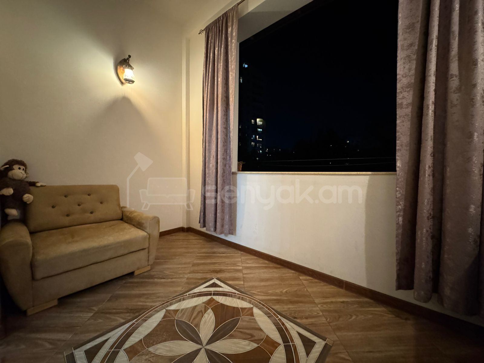 2 Սենյականոց Բնակարան Քարե Շենքում, 68քմ, 2/5 հարկ, Կապիտալ Վերանորոգված