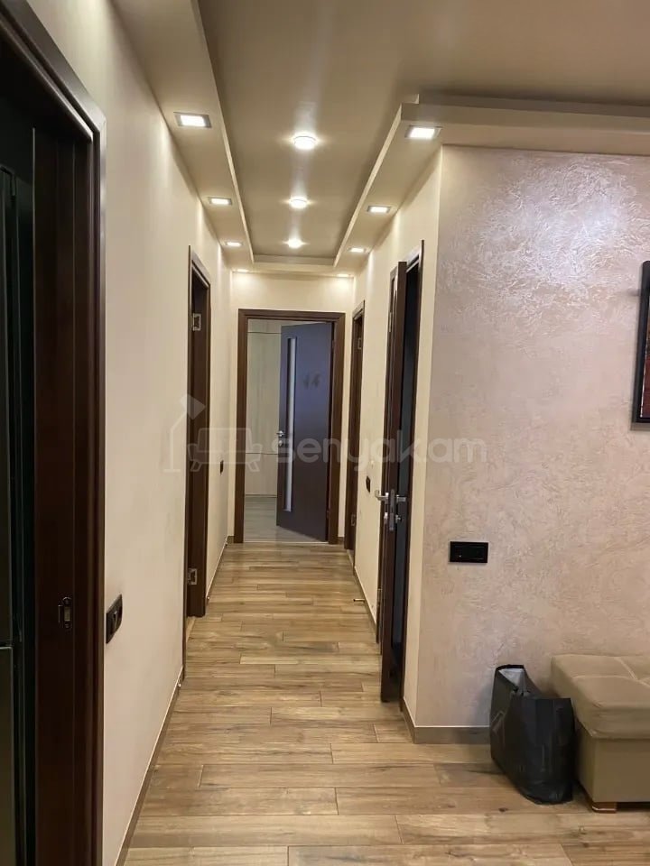 3 Սենյականոց Բնակարան, 100քմ, 5/9 հարկ, Կապիտալ Վերանորոգված