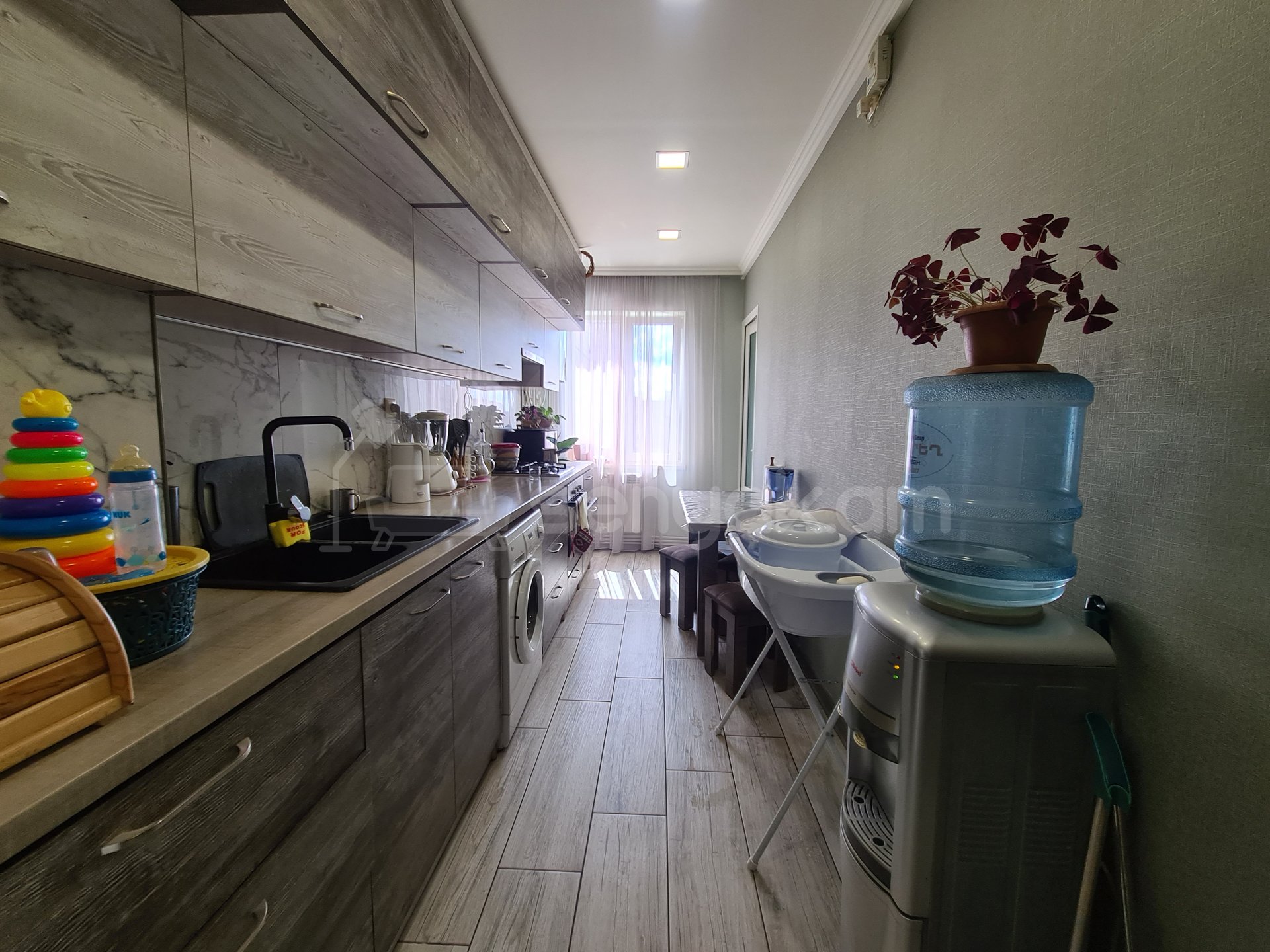 3 Սենյականոց Բնակարան, 75քմ, 6/9 հարկ, Դիզայներական Վերանորոգված