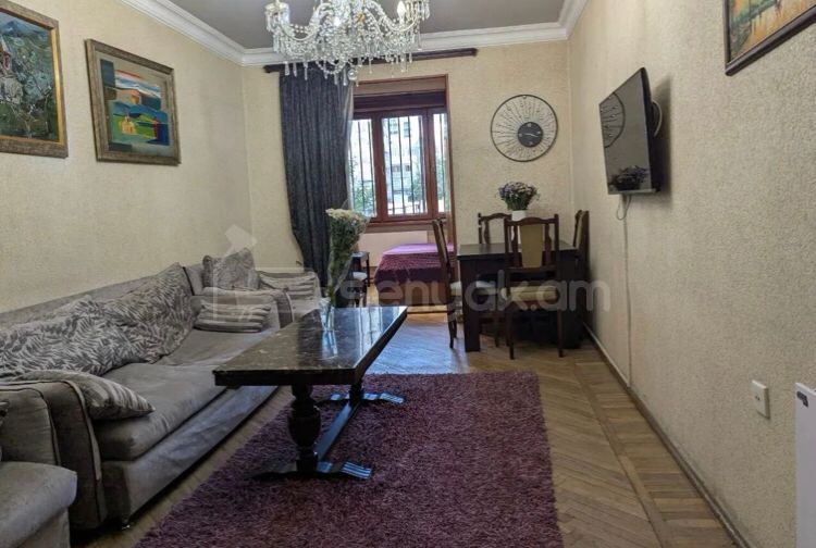2 Սենյականոց Բնակարան Քարե Շենքում, 58քմ, 2/5 հարկ, Կոսմետիկ Վերանորոգված, Կահավորված