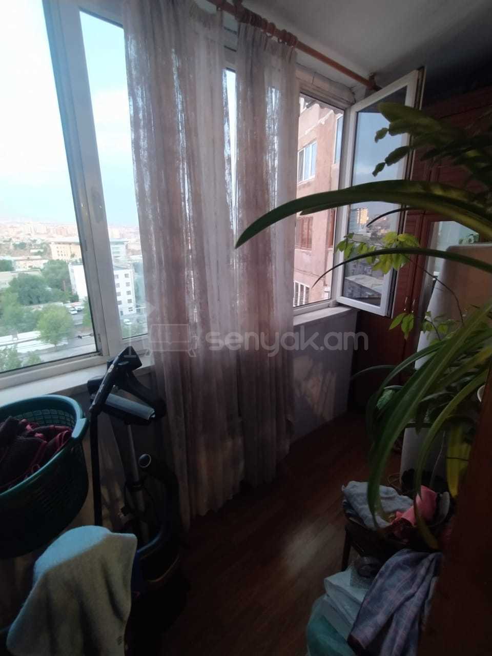 3 Սենյականոց Բնակարան, 85քմ, 10/12 հարկ, Նորմալ Վիճակում