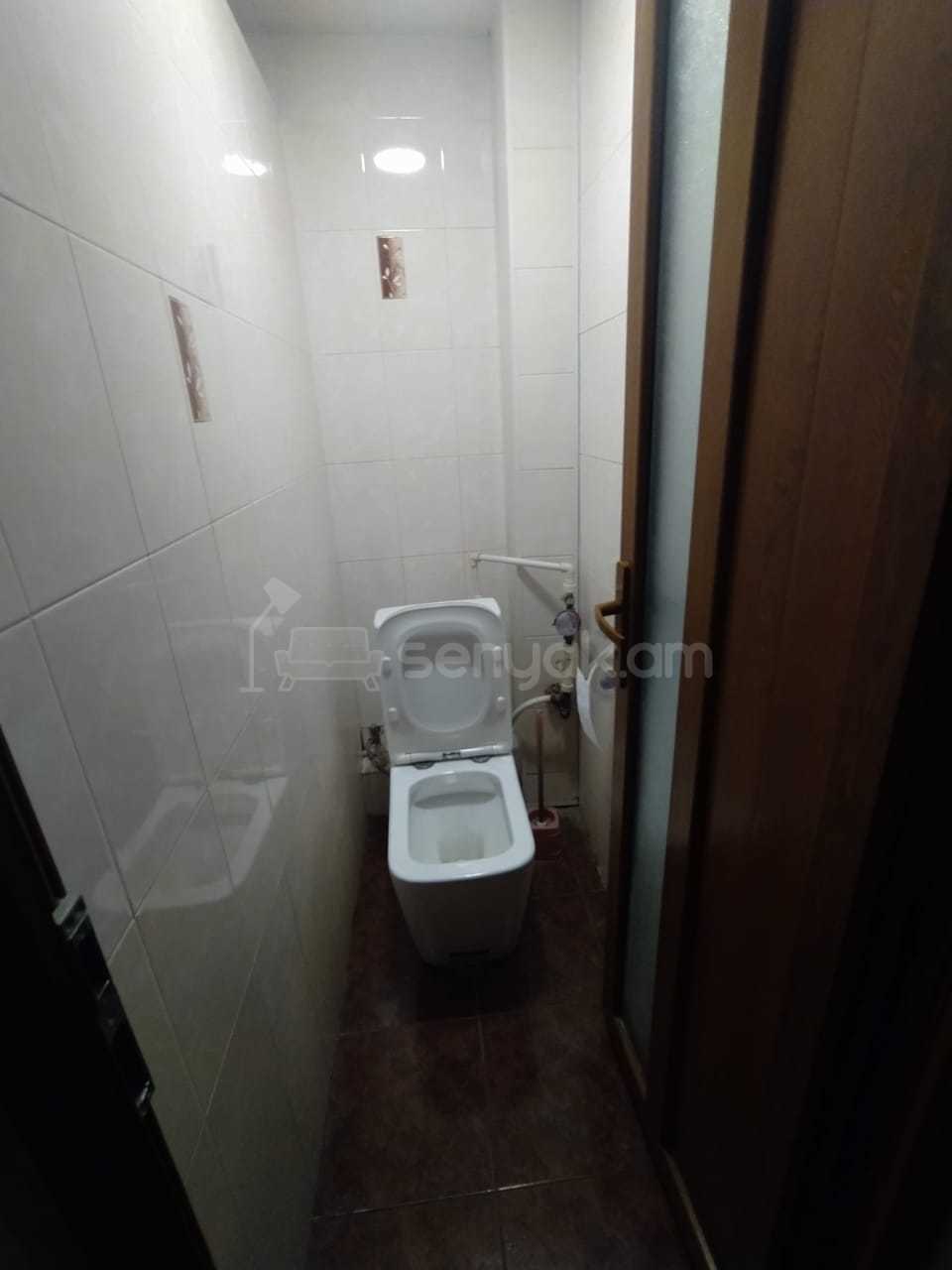 3 Սենյականոց Բնակարան, 85քմ, 10/12 հարկ, Նորմալ Վիճակում