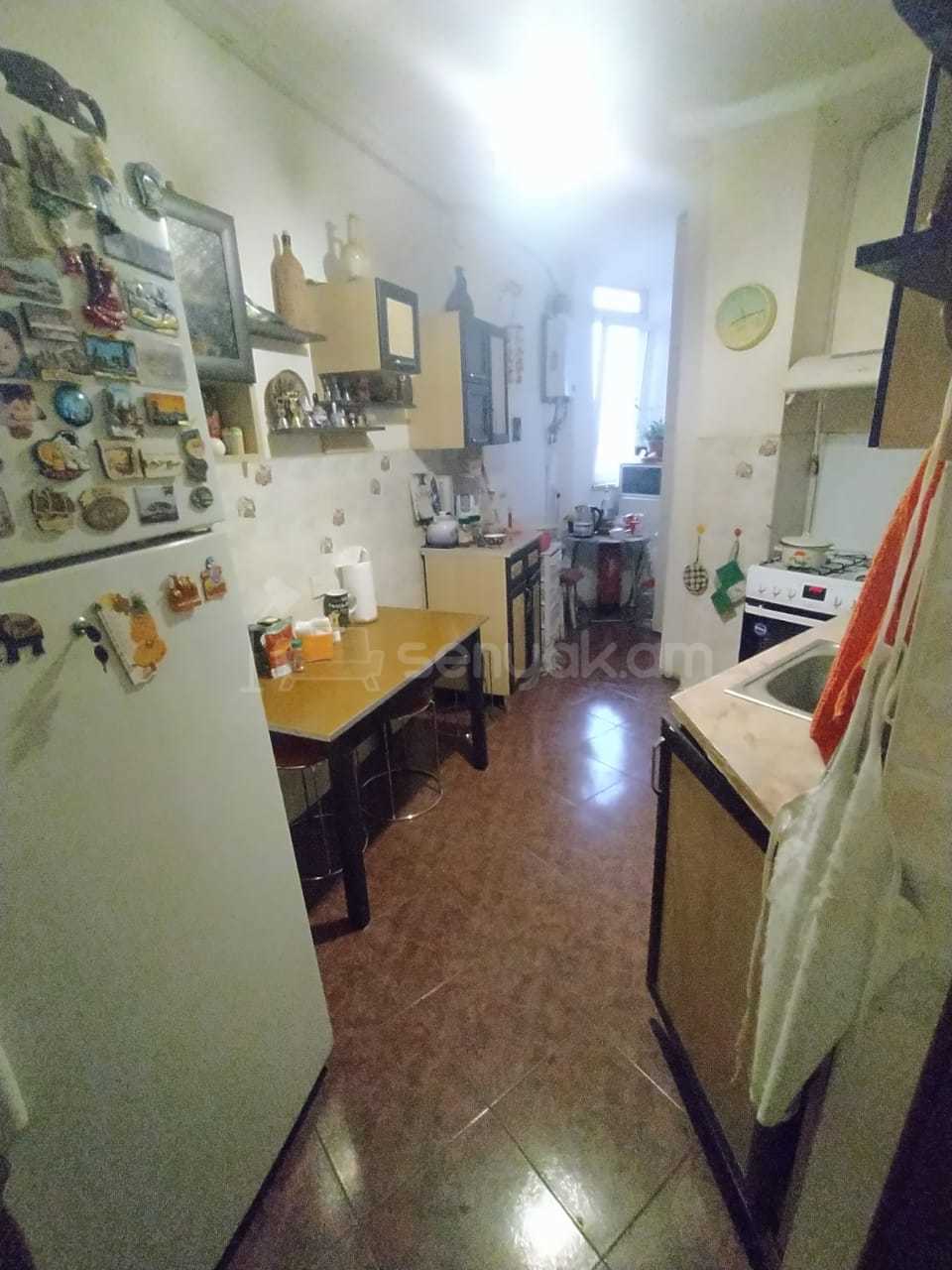 3 Սենյականոց Բնակարան, 85քմ, 10/12 հարկ, Նորմալ Վիճակում