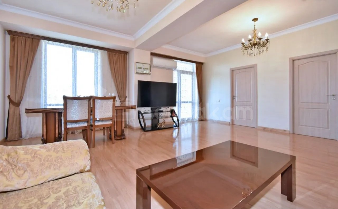 3 Սենյականոց Բնակարան Նորակառույցում, 110քմ, 7/14 հարկ, Կապիտալ Վերանորոգված