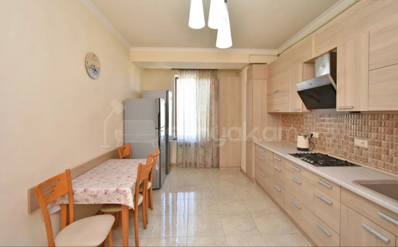 3 Սենյականոց Բնակարան Նորակառույցում, 110քմ, 7/14 հարկ, Կապիտալ Վերանորոգված