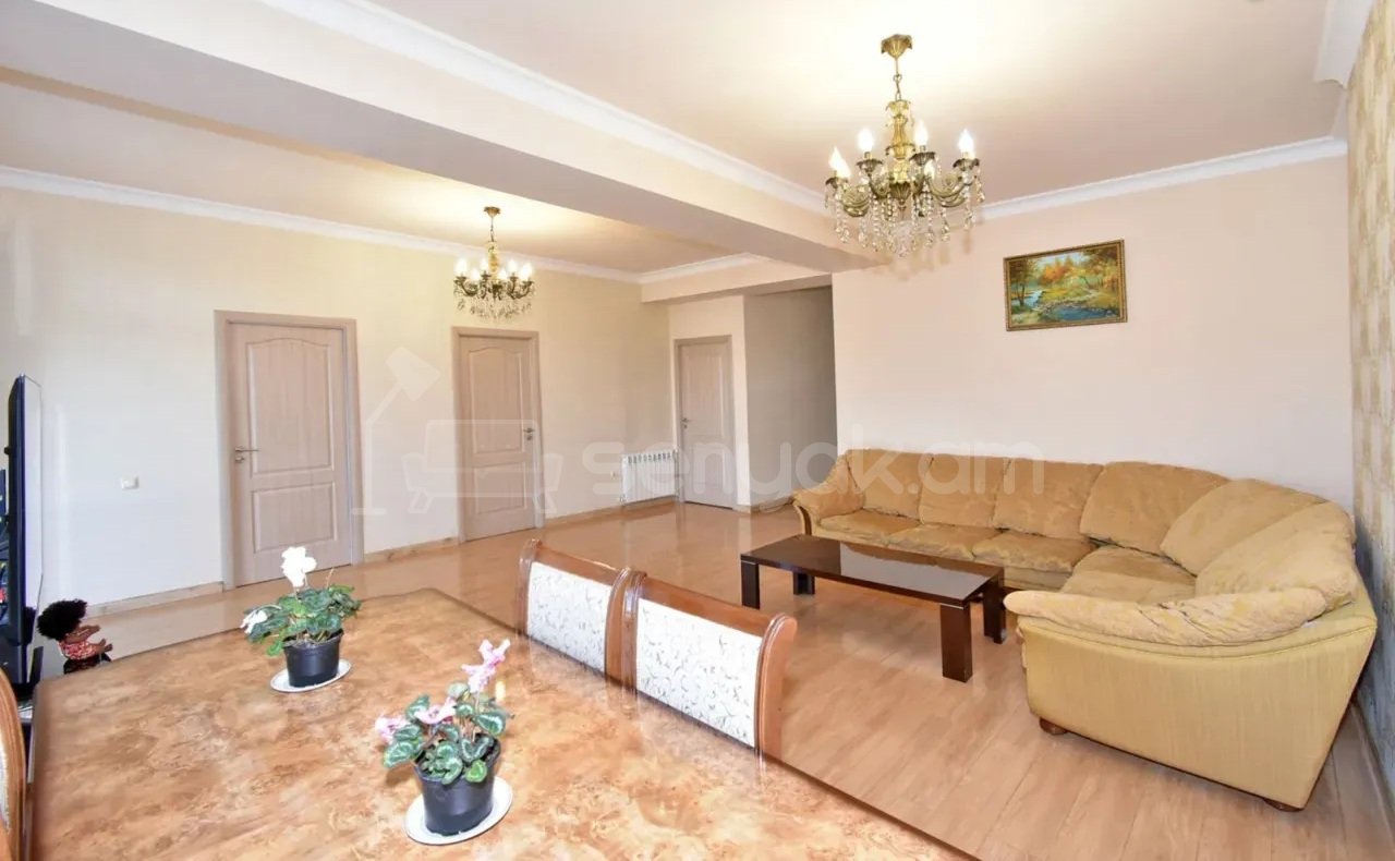 3 Սենյականոց Բնակարան Նորակառույցում, 110քմ, 7/14 հարկ, Կապիտալ Վերանորոգված