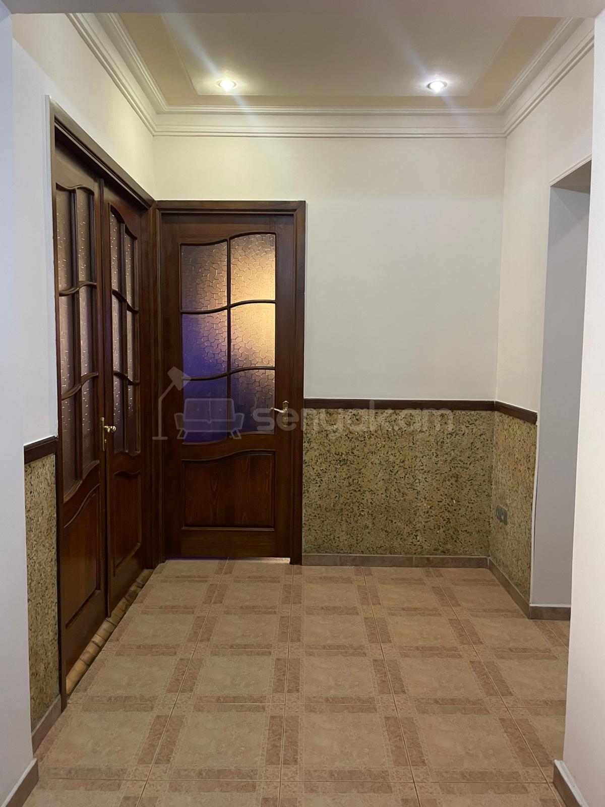 4 Սենյականոց Բնակարան, 130քմ, 1/9 հարկ, Կապիտալ Վերանորոգված, Կահավորված