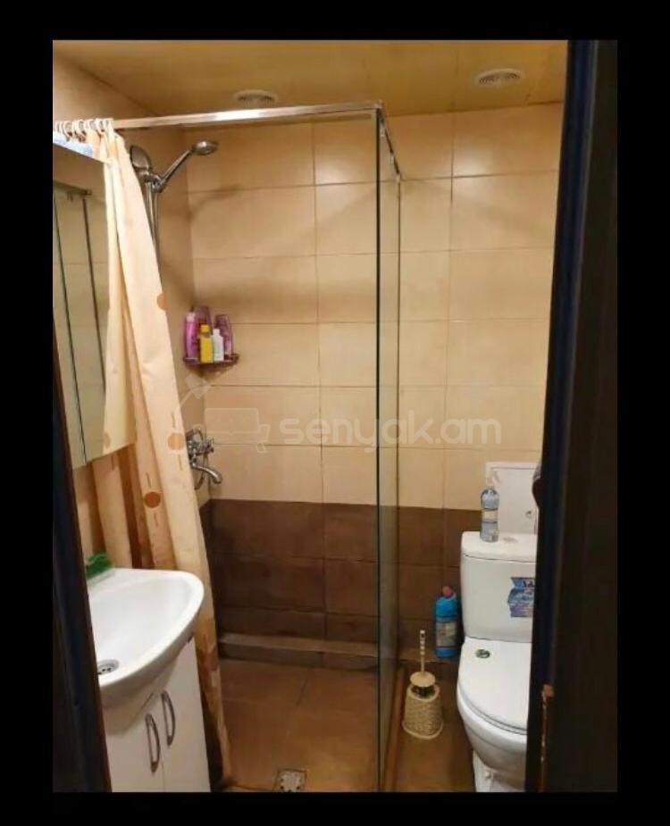 2 Սենյականոց Բնակարան Քարե Շենքում, 37քմ, 2/4 հարկ, Կապիտալ Վերանորոգված, Կահավորված