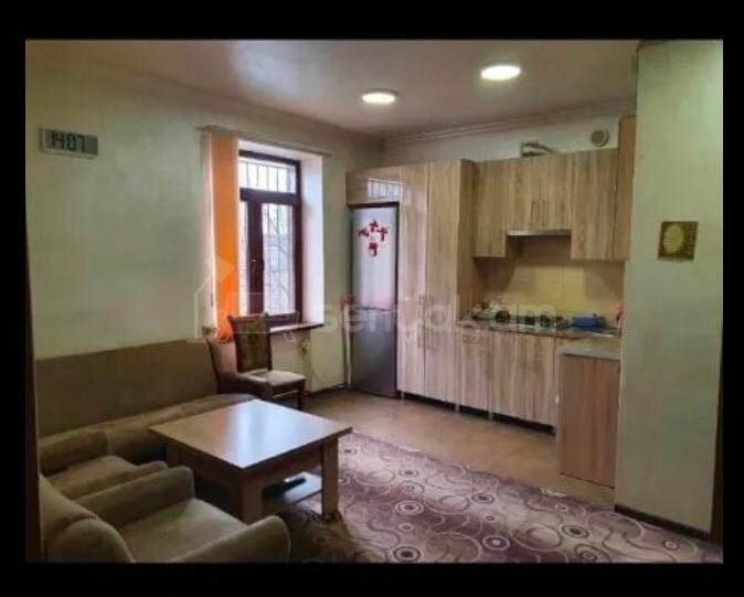 2 Սենյականոց Բնակարան Քարե Շենքում, 37քմ, 2/4 հարկ, Կապիտալ Վերանորոգված, Կահավորված